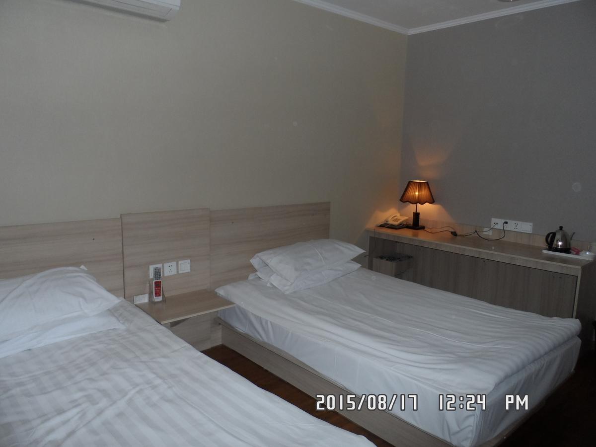 Friendship Hotel Bishkek Luaran gambar